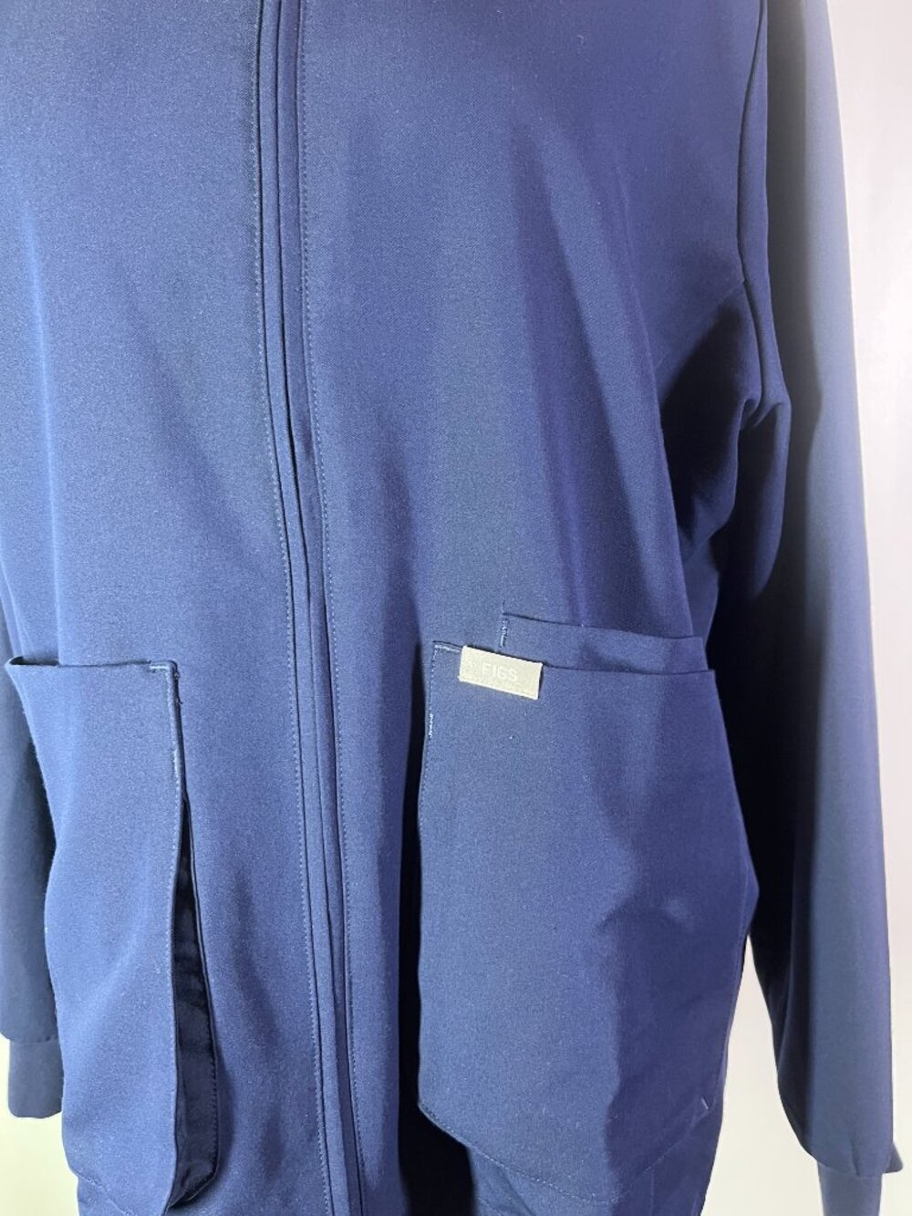 FIGS Women's Size XL Sebina Scrub Jacket Pockets Navy Blue Zip-Fornt - Picture 5 of 9